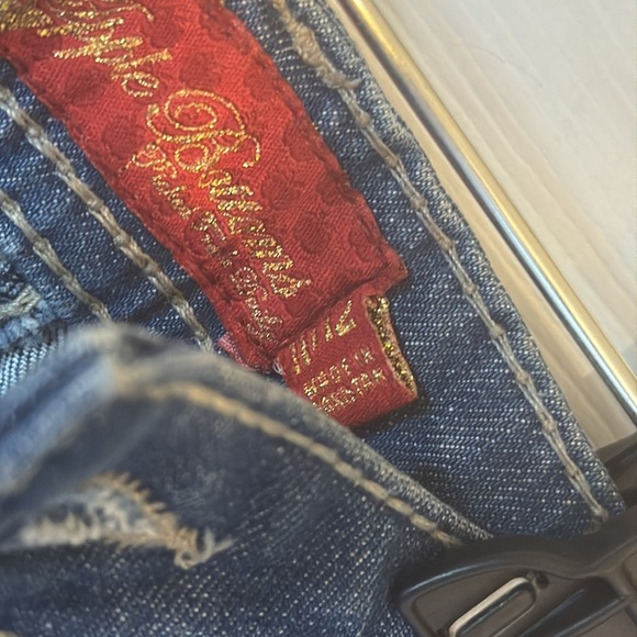 Apple Bottoms Blue Ankle Cropped Jeans with Distressed Details - Picture 9 of 10